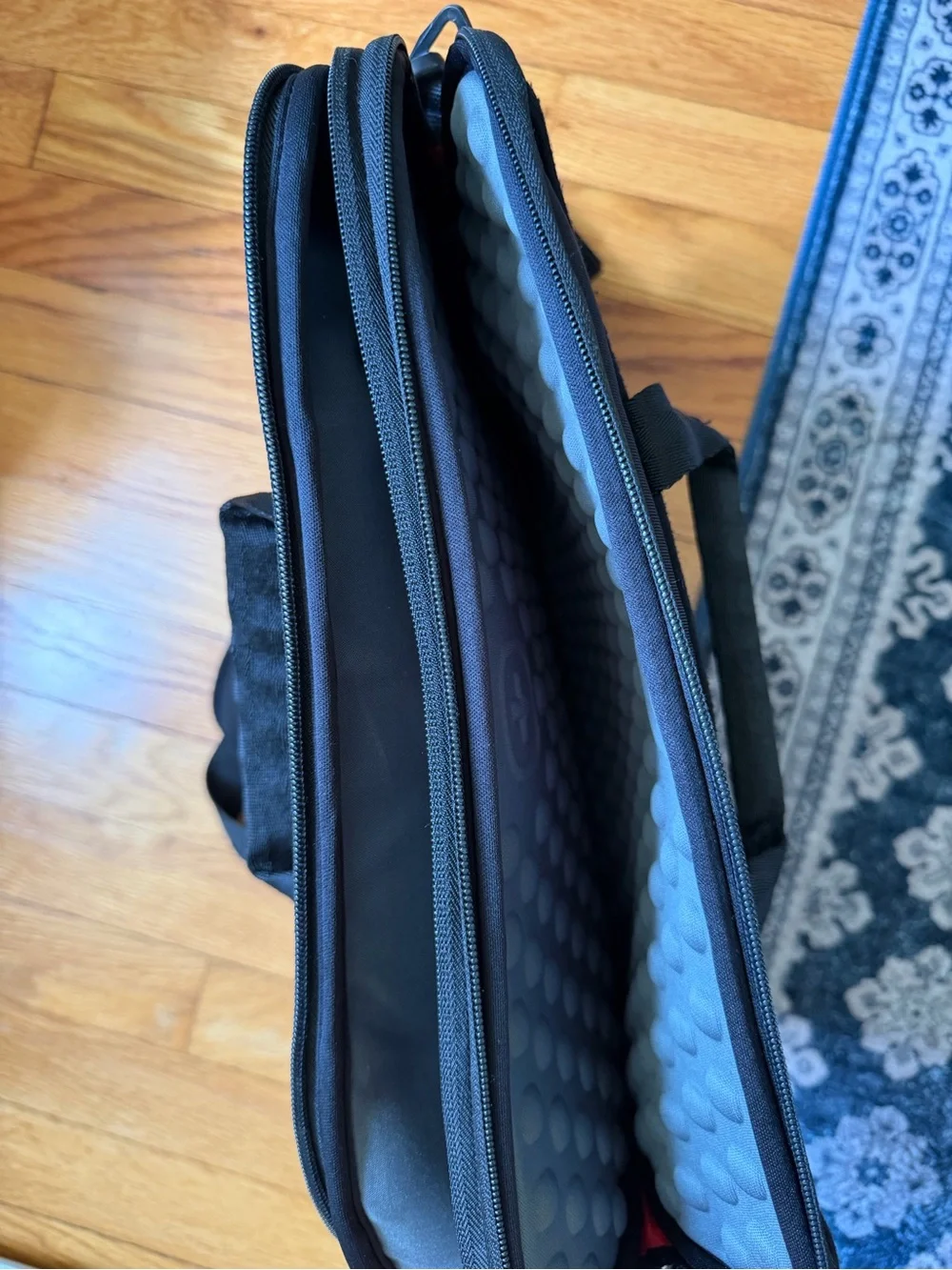 Wenger Swissgear Legacy Ultra Slim Neoprene Laptop Case 14”